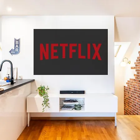 Days - Two Bedroom With Parking, Balcony, Grill & Projector Apartmán *